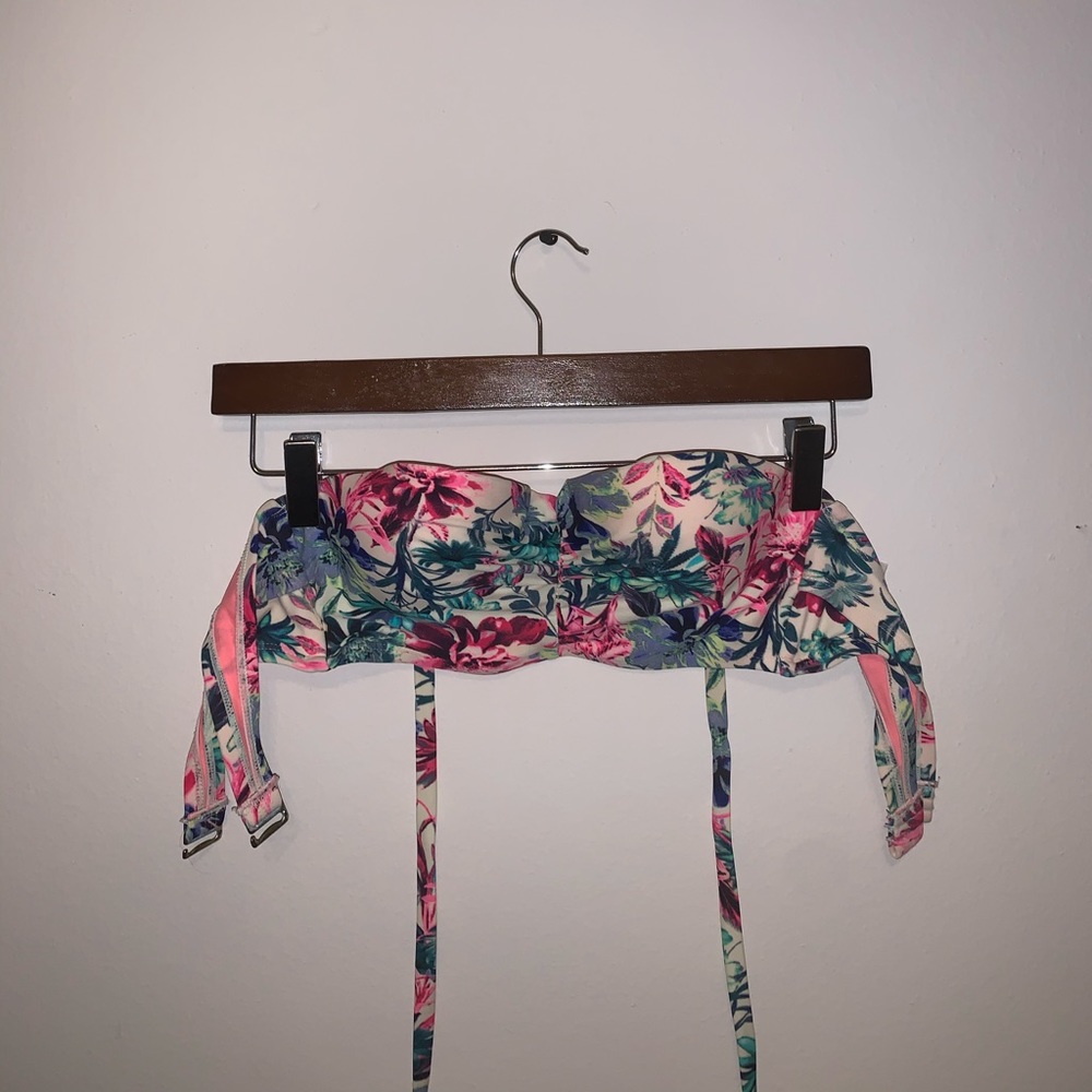 Xhilaration Multicolor Tropical Bikini Top size S - Picture 2 of 8